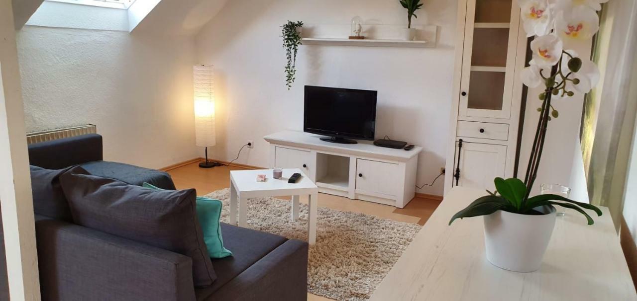 Ferienwohnung Leo Duisburg - Naehe Bahnhof Exteriér fotografie